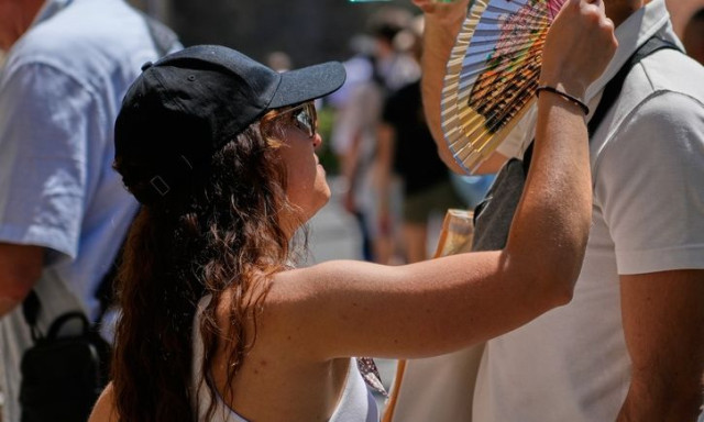 Καιρός - Αρναούτογλου: Με 40άρια και ισχυρούς ανέμους κλείνει ο Αύγουστος - Το πιο δύσκολο 24ωρο