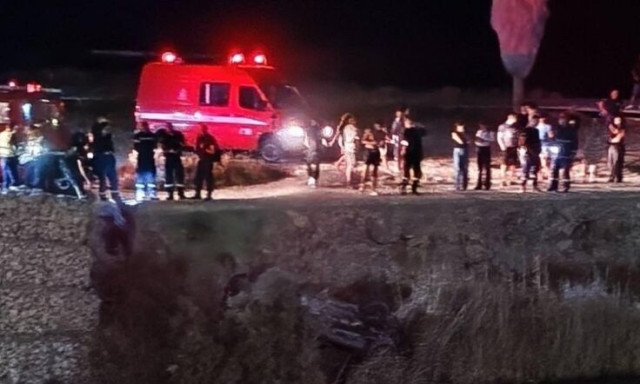 Ηράκλειο: Αυτοκίνητο κρέμεται στις εκβολές του Γιόφυρου - Μεγάλη κινητοποίηση των Αρχών