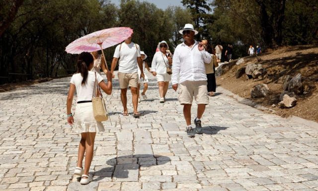 Το καλοκαίρι των ακραίων φαινομένων: Καύσωνες, πυρκαγιές και ξηρασία «χτυπούν» την Ευρώπη