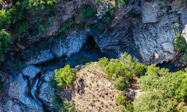 Συναγερμός στη Σαμοθράκη: Επιχείρηση για 60χρονη πεζοπόρο που τραυματίστηκε από πτώση