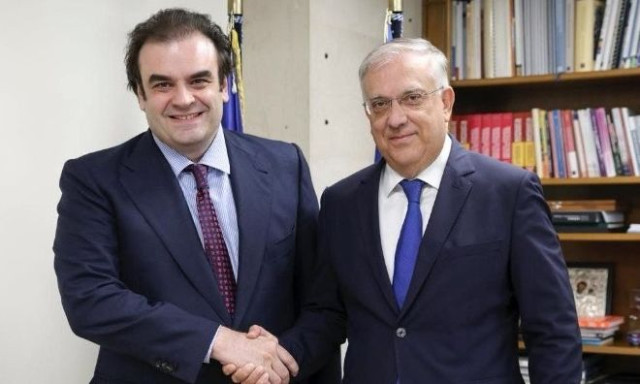 Θεοδωρικάκος: Στόχος η ενίσχυση του εισοδήματος των οικογενειών και η στήριξη των επενδύσεων