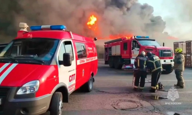 Ρωσία: Τουλάχιστον τρεις νεκροί και δεκάδες τραυματίες εξαιτίας πυρκαγιάς σε βιομηχανικό εργοτάξιο