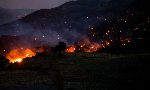 Φωτιά τώρα σε χαμηλή βλάστηση στη Μουσθένη Παγγαίου