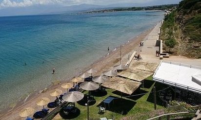 Η πυροσβεστική απεγκλώβισε 14χρονο που έπεσε από μεγάλο ύψος στην παραλία Νιφορεϊκα Αχαΐας