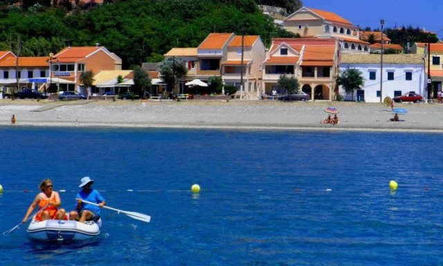 Τραυματίστηκε τουρίστρια σε σκάφος στους Οθωνούς - Μεταφέρεται στην Κέρκυρα