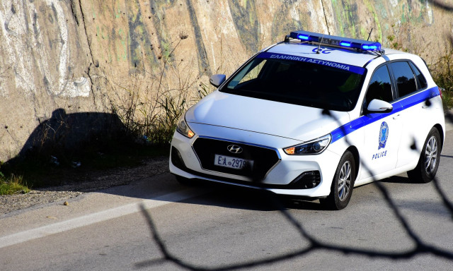Σαντορίνη: Συνελήφθησαν δύο Ρουμάνες για κλοπές πορτοφολιών