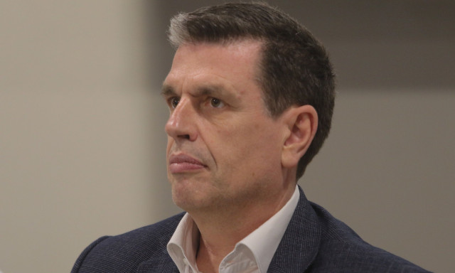 Καιρίδης: «Καλά που είναι οι Αλβανοί» στη χώρα και κάνουν τα τεχνικά επαγγέλματα