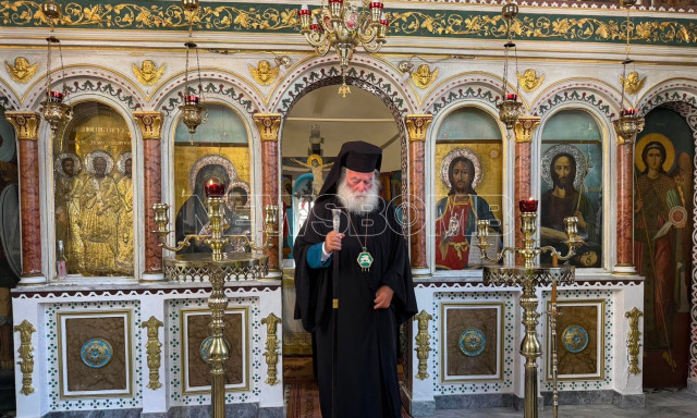 Συγκίνηση στη Μονή Αγίου Μηνά: Ο Πατριάρχης Αλεξανδρείας Θεόδωρος Β΄ στο Μουσείο της Σφαγής της Χίου