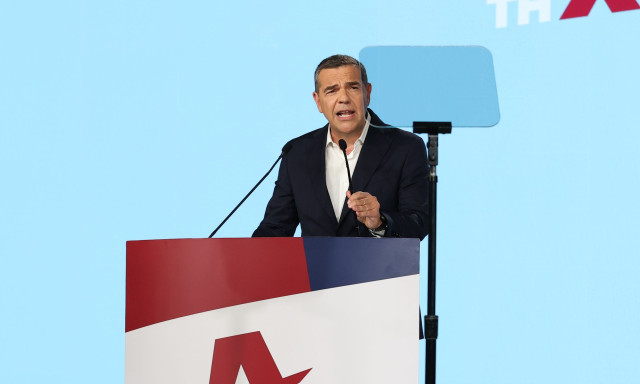 Τσίπρας: Σήμερα η συνέντευξη Τύπου - Αξιοπιστία, μεσαία τάξη και σύγκριση προγραμμάτων στον πυρήνα