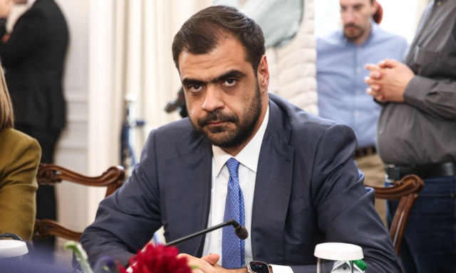Μαρινάκης για το «άλλο/απροσδιόριστο» φύλο: «Στο Δημόσιο τα φύλα είναι δύο, άρρεν και θήλυ»