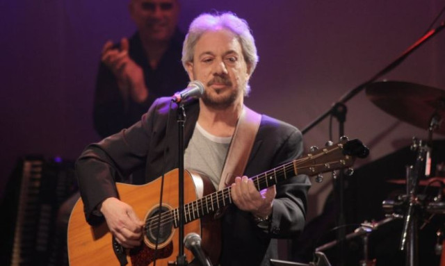 «Μικραίνει ο πόνος, δεν περνά»: Συγκινεί ο γιος του Αντώνη Βαρδή για τα 12 χρόνια από τον θάνατό του
