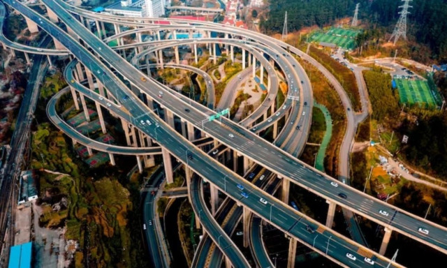 «Ο εφιάλτης των GPS»: Ο ανισόπεδος κόμβος roller coaster στην Κίνα με τα 5 επίπεδα και τις 11 ράμπες