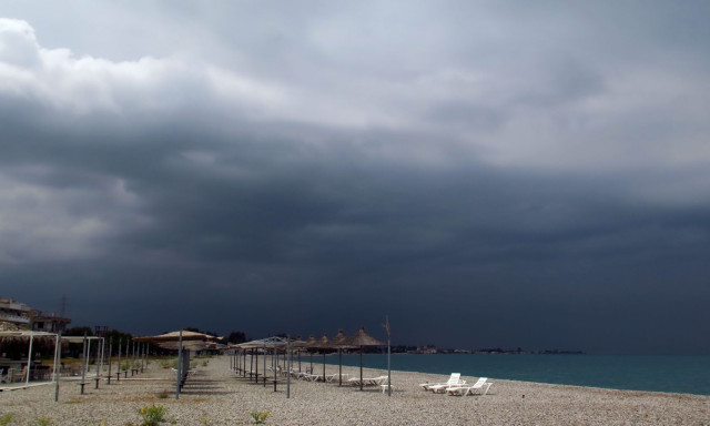 Αλλάζει για λίγο ο καιρός – Με βροχές και τοπικές καταιγίδες η Πέμπτη σε αρκετές περιοχές