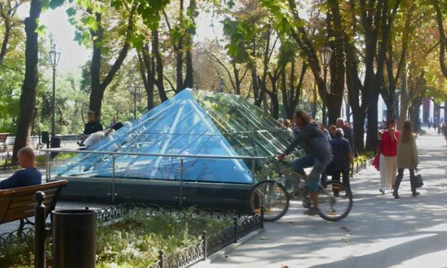 Αρχαίο ελληνικό τείχος αποκαλύφθηκε στην Οδησσό - Πώς βρέθηκε κοντά στη Μαύρη Θάλασσα