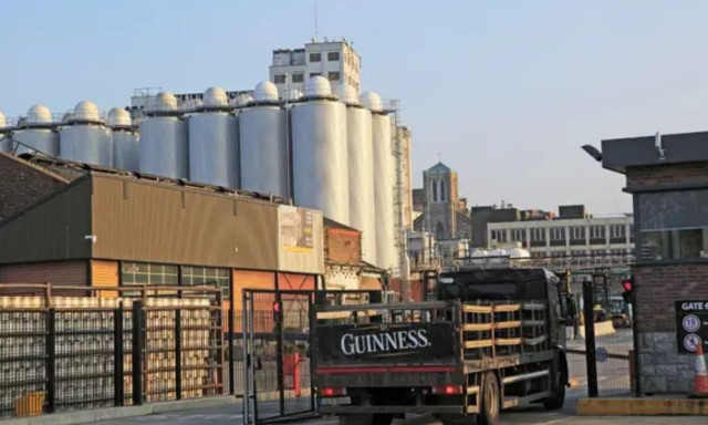 Έκλεψαν περισσότερες από 70.000 μπύρες Guinness από δύο φορτηγά