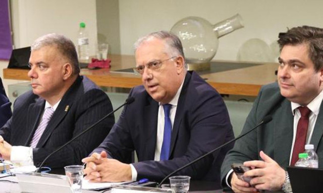 Θεοδωρικάκος: Νέο πακέτο 681 εκατ. ευρώ για μικρομεσαίες επιχειρήσεις – Τι αλλάζει έως το 2032