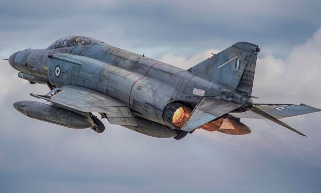Πτώση Phantom: Ανείπωτος θρήνος στην 117 Πτέρυγα Μάχης, έδρα των δύο πιλότων