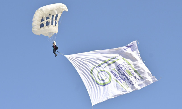 Athens Flying Week 2026: Η Τανάγρα «απογειώθηκε» - Εντυπωσιακές εικόνες από τα μαχητικά στον ουρανό