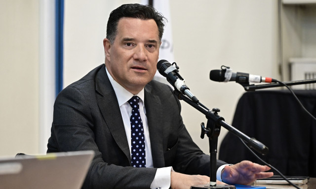 Άδωνις για κρουαζιερόπλοια στη Θεσσαλονίκη: «Φώναζαν οι κομμουνιστές, σήμερα γεμίζει το λιμάνι»