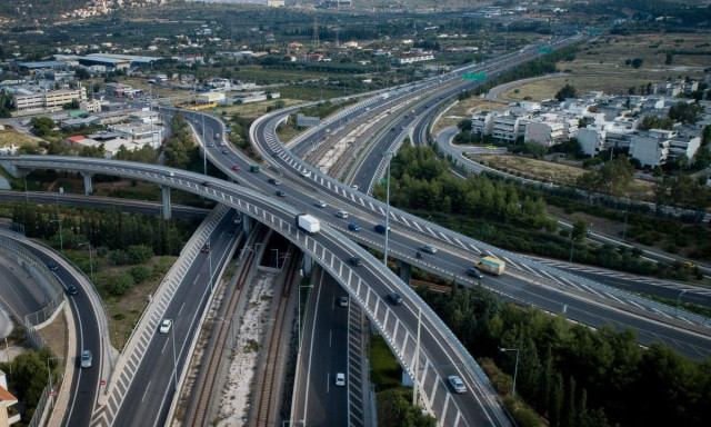 Κυκλοφοριακές ρυθμίσεις στην Αττική Οδό τη Δευτέρα – Οι ώρες και ποιοι οδηγοί επηρεάζονται