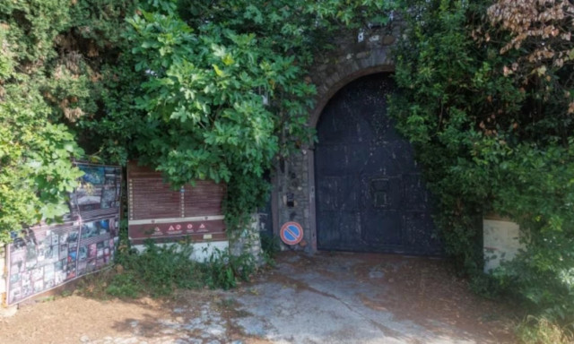 Αρχαιοελληνικό θέατρο «μαϊμού»: Πούλησε για χρόνια ένα ψεύτικο θέατρο ως αρχαιολογικό θησαυρό