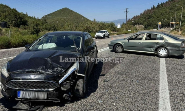 Λαμία: Σοβαρό τροχαίο στο δρόμο προς Μπράλο - Στο νοσοκομείο πατέρας και γιος