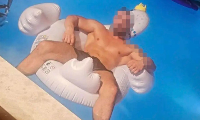 Η χλιδάτη ζωή του 33χρονου influencer που συνελήφθη για την έκδοση 16χρονων μέσω «ροζ» αγγελιών