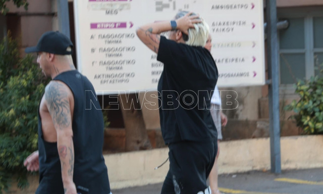 Πέθανε ο Γιώργος Μαζωνάκης: Συντετριμμένη η αδελφή του, Μαρία, στο νοσοκομείο - ΦΩΤΟ και ΒΙΝΤΕΟ