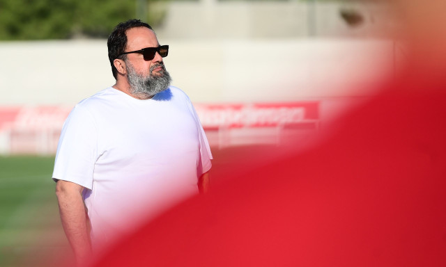 Ολυμπιακός: Ο Μαρινάκης παρουσίασε τον Αλγκουαθίλ στους παίκτες - Τι είπε στην ομιλία του