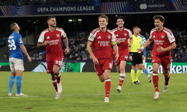 Champions League: «Άλωσε» τη Νάπολι με ασίστ Τζόλη - «Πάρτι» η Παρί (vids)
