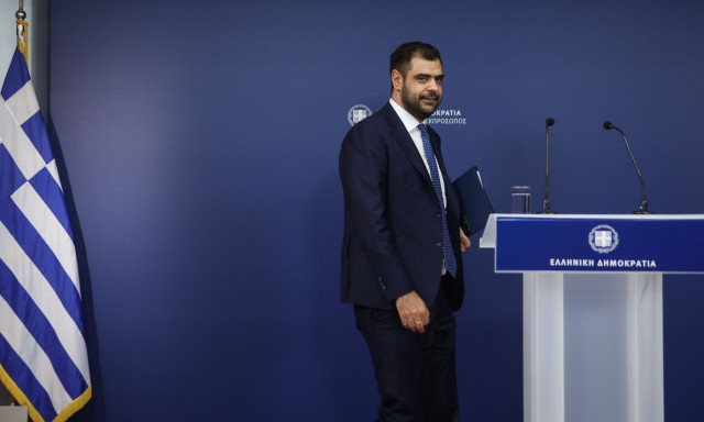 Απάντηση Μαρινάκη σε Ανδρουλάκη: Βροχή δισεκατομμυρίων, ανέξοδες υποσχέσεις