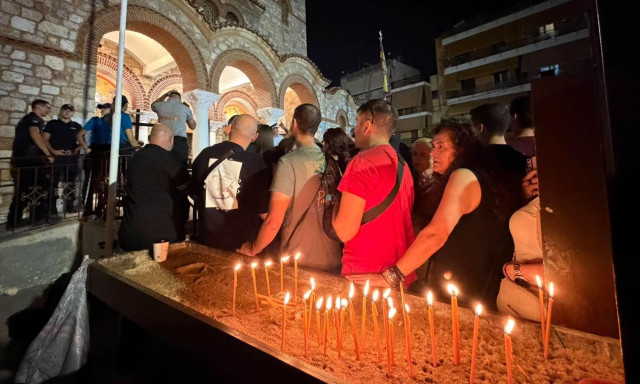 Μαζωνάκης: Η Humanuty Greece στη λαϊκή αγρύπνια -«Ο  Γιώργος δείχνει και σήμερα πώς βοηθά τον κόσμο»