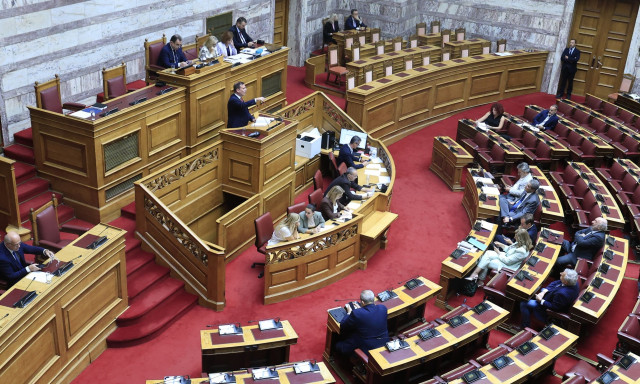 Συνταγματική Αναθεώρηση: Live η συζήτηση στη Βουλή - Στις 13:00 η ομιλία του πρωθυπουργού
