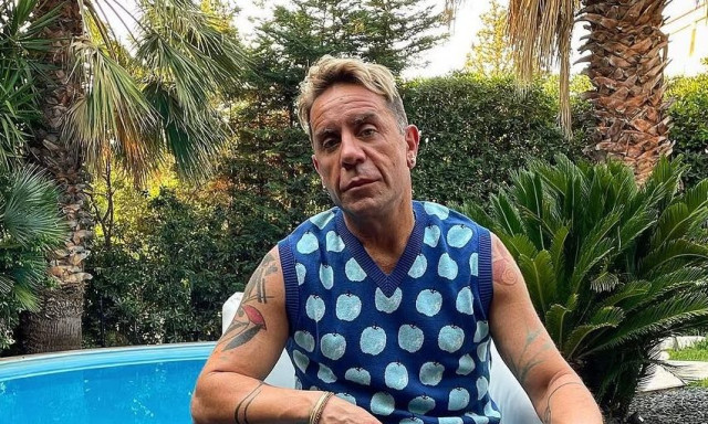 Γιώργος Μαζωνάκης: Τι δείχνουν οι διαγραμμένες φωτογραφίες από το κινητό της Γάκα με τον τραγουδιστή