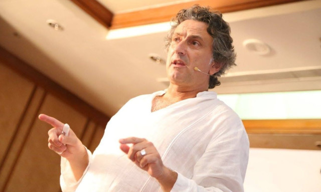Θάνατος Μαζωνάκη: «Έχω υποστεί ανθρωποφαγία- Αναιρέστε τα περί κομπογιαννιτών» λέει ο υπνοθεραπευτής