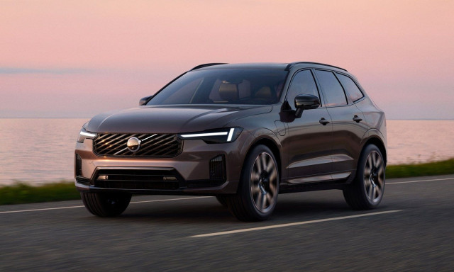 Ανανεωμένο Volvo XC60 με 200 χλμ. ηλεκτρικής αυτονομίας