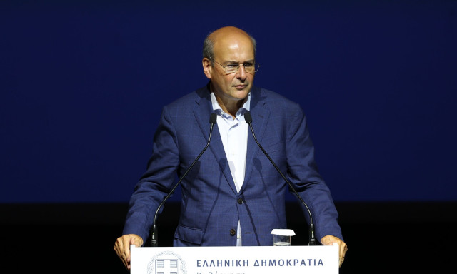 Χατζηδάκης: Στήριξη της κοινωνίας στο πλαίσιο αντοχών της οικονομίας και προϋπολογισμού