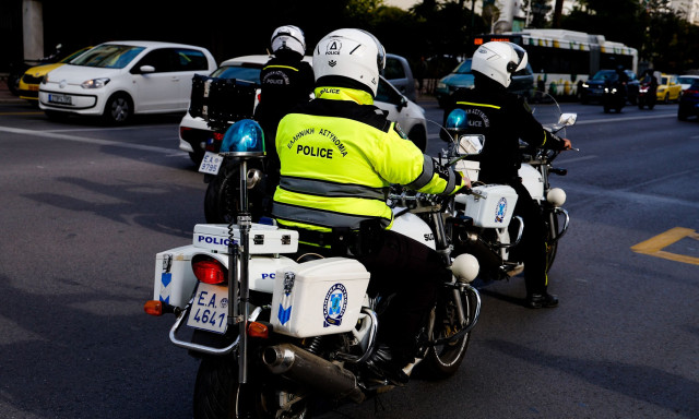 Κεραμεικός: Διακοπή της κυκλοφορίας στην οδό Αρτεμισίου λόγω καθίζησης του οδοστρώματος