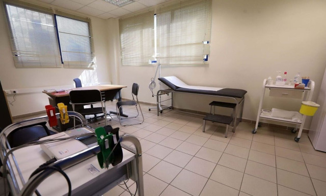 Στο μικροσκόπιο του Ιατρικού Συλλόγου Ηρακλείου συνταξιούχος οδοντίατρος