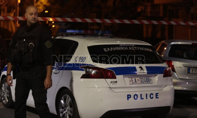 Ομηρία στη Νίκαια: Πώς έσωσαν την γυναίκα οι αστυνομικοί - Μάρτυρας: «Τρεις ημέρες ακούμε ουρλιαχτά»