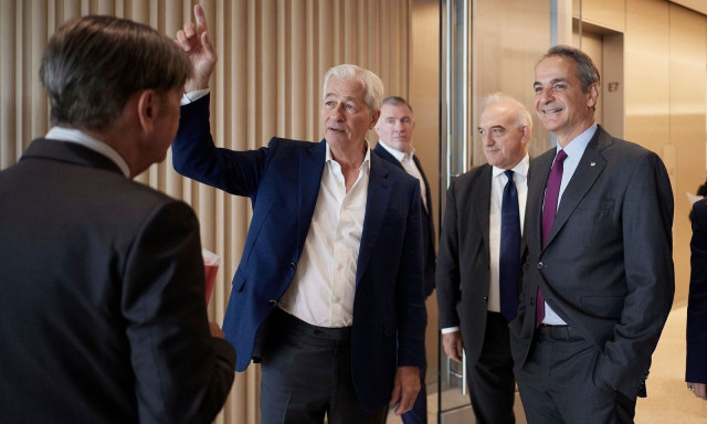 ΗΠΑ: Ο CEO της JP Morgan συνεχάρη τον Μητσοτάκη για την πρόοδο της ελληνικής οικονομίας