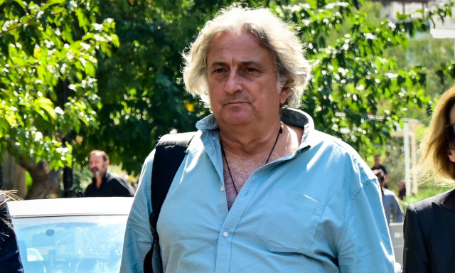 Θάνατος Γιώργου Μαζωνάκη: Ο υπνοθεραπευτής «σπάει» τη σιωπή του - «Τίποτα δεν θα είχε γίνει»