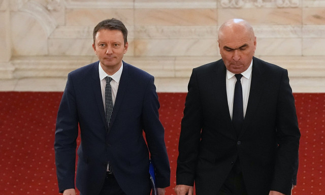Ρουμανία: Παραμένει άλυτο το πολιτικό αδιέξοδο έξι μήνες μετά