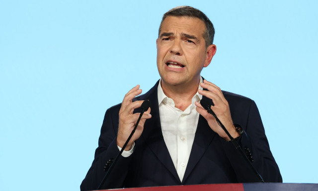 Τσίπρας στο Marianne: «Βουλγαρικοί μισθοί, γαλλικές τιμές και κινεζικές συνθήκες εργασίας»