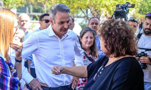 Μητσοτάκης: «Η σχολική χρονιά έχει ξεκινήσει με λιγότερα κενά – Ευχαριστώ όλους τους εκπαιδευτικούς»