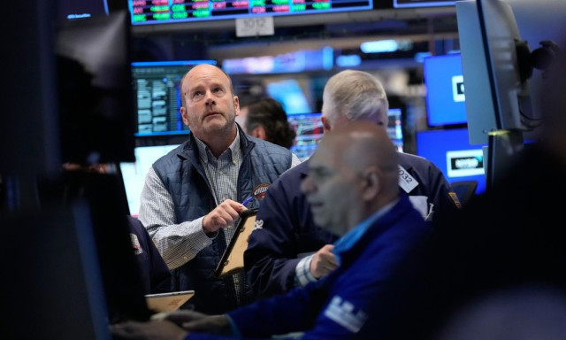 Sell-off στα ομόλογα και δεύτερη ημέρα απωλειών στη Wall Street