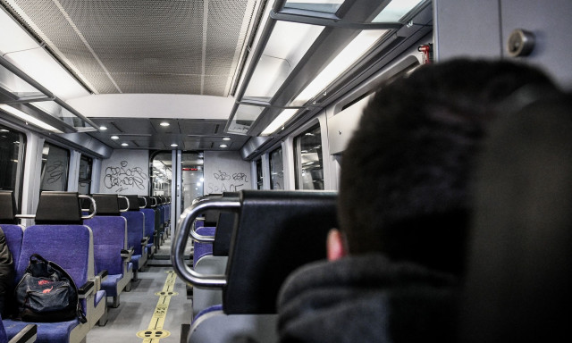 Πάτρα: 16χρονος ξυλοκόπησε 15χρονο σε βαγόνι του Προαστιακού