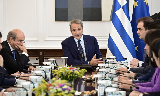 Μητσοτάκης για καύσιμα: «Αλυσιδωτή καταιγίδα» - Στα 20 λεπτά η επιδότηση στο diesel