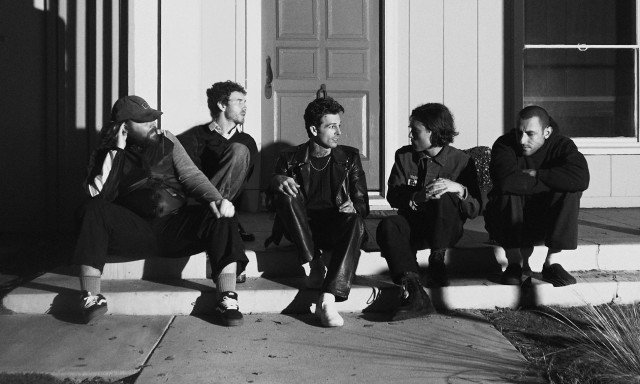 The Neighbourhood: Ποια είναι η μπάντα από την Καλιφόρνια που έρχεται στο Release Athens