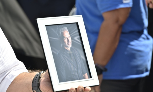 Σε κλίμα συγκίνησης το 40ήμερο μνημόσυνο του Δημήτρη Κόκοτα - Ποιοι βρέθηκαν στην εκκλησία